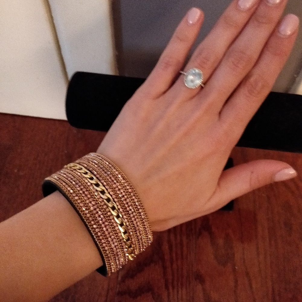 NWOT Express gold and pink bracelet, one size.